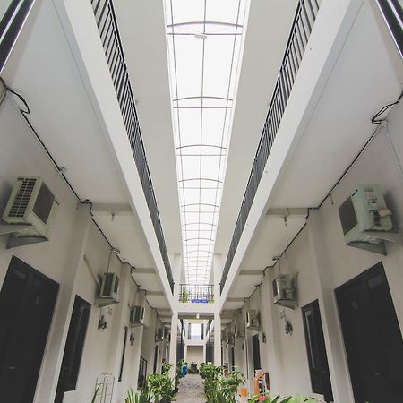 D'Paragon Pringwulung Maguwo Экстерьер фото