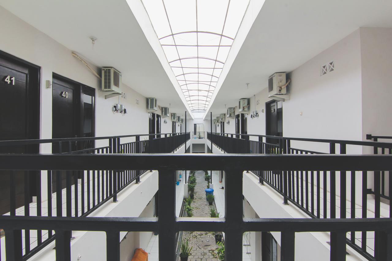 D'Paragon Pringwulung Maguwo Экстерьер фото